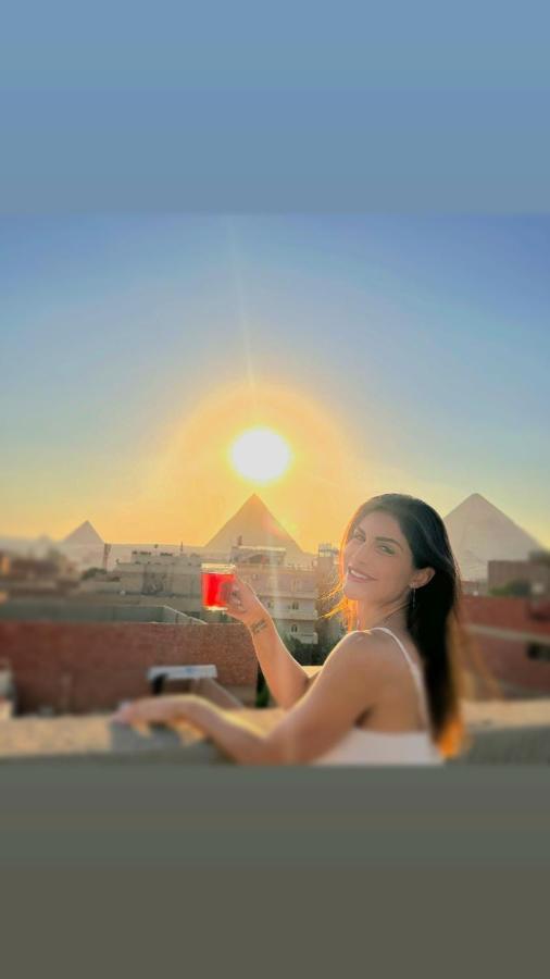 Mesho Falcon Pyramids View Inn Kafrat al Jabal Exterior photo