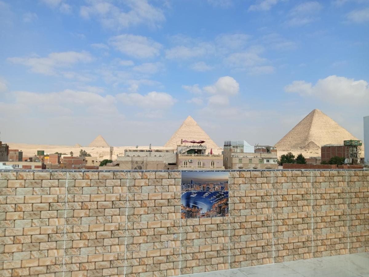 Mesho Falcon Pyramids View Inn Kafrat al Jabal Exterior photo