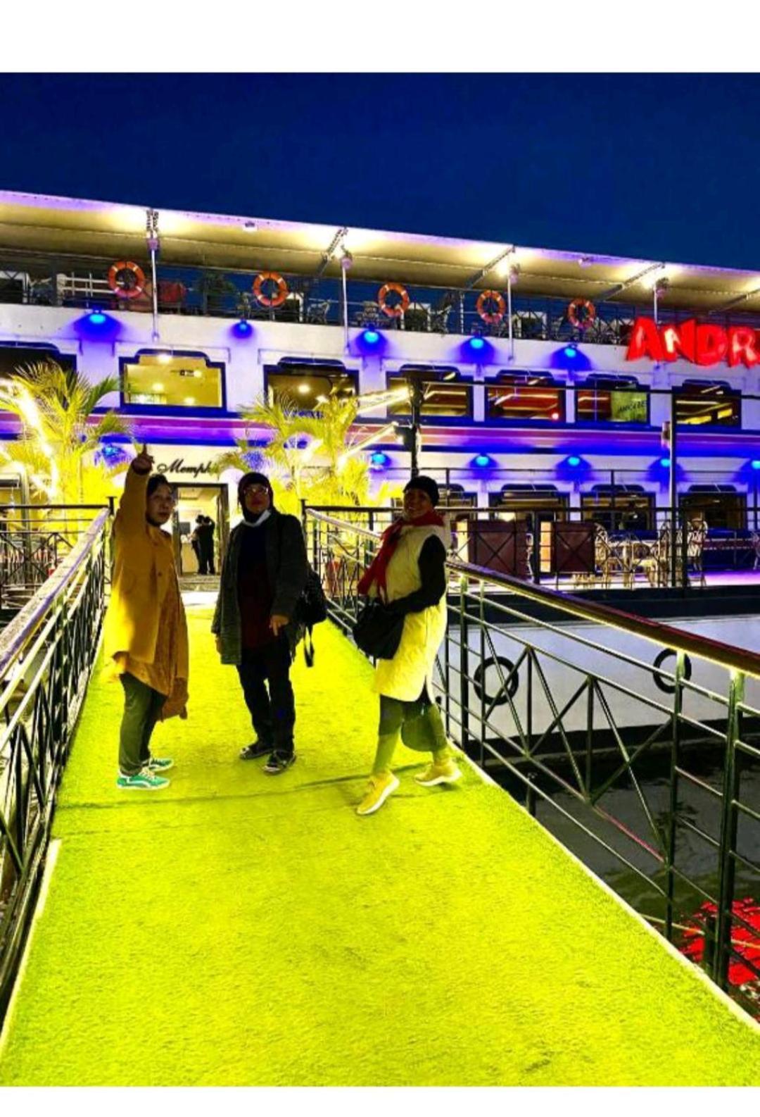 Mesho Falcon Pyramids View Inn Kafrat al Jabal Exterior photo