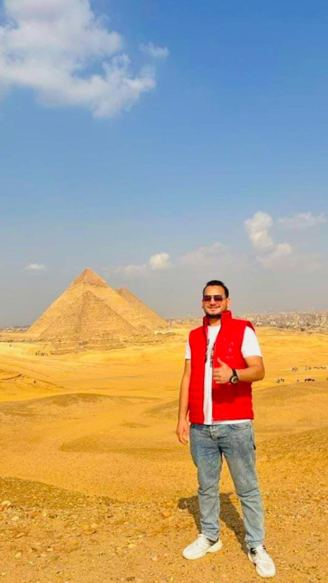 Mesho Falcon Pyramids View Inn Kafrat al Jabal Exterior photo