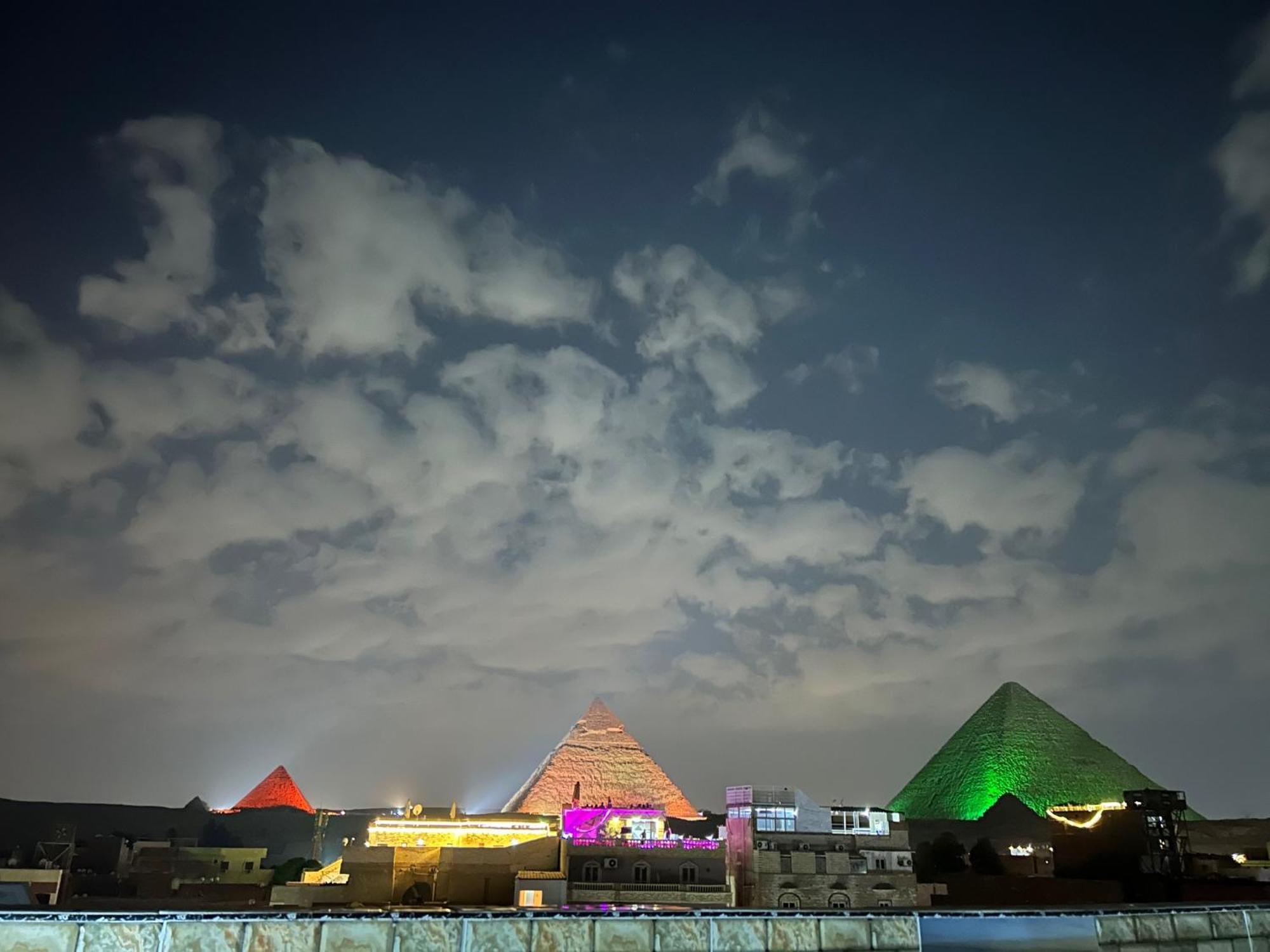 Mesho Falcon Pyramids View Inn Kafrat al Jabal Exterior photo